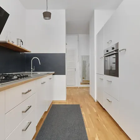 아파트 The Center Of Wroclaw, Near The Market Square & Sky Tower By Renters *