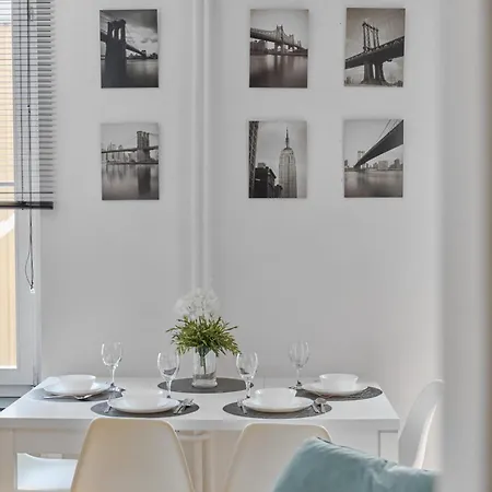 דירה The Center Of Wroclaw, Near The Market Square & Sky Tower By Renters *